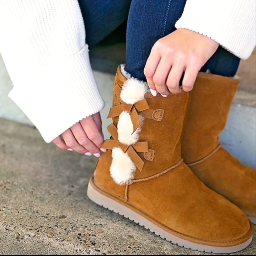 NWT Women's Koolaburra by UGG Victoria Short Bootie